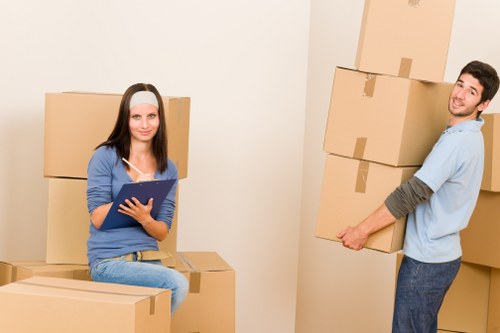 Local moving team handling belongings safely during a Tooting relocation job